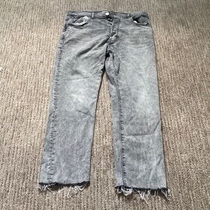 Grey vintage loose jeans, size 32 in wonderful condition!